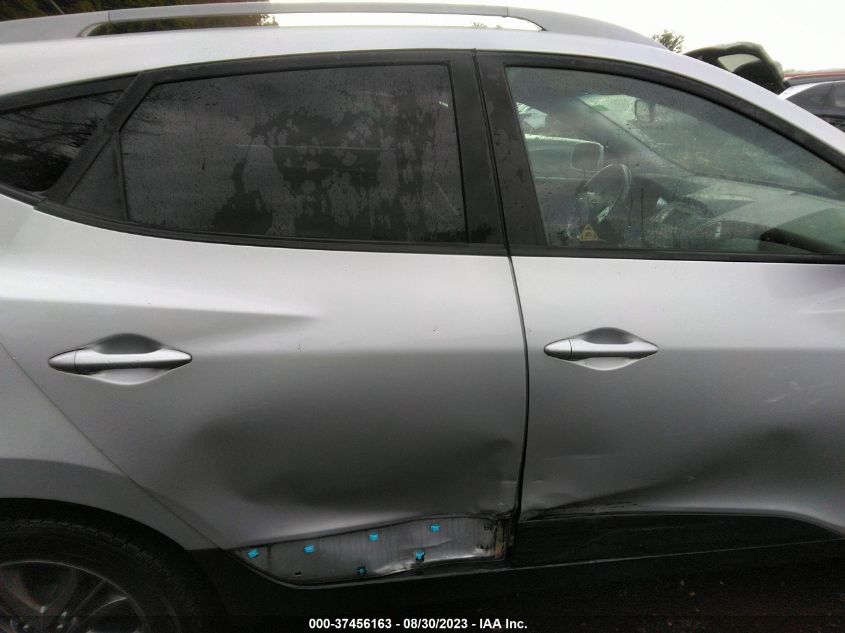 2015 HYUNDAI TUCSON SE - KM8JUCAG2FU955398