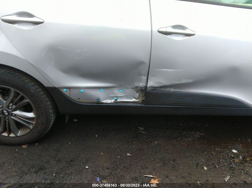 2015 HYUNDAI TUCSON SE - KM8JUCAG2FU955398