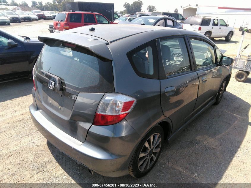 2013 HONDA FIT SPORT - JHMGE8H58DC010003