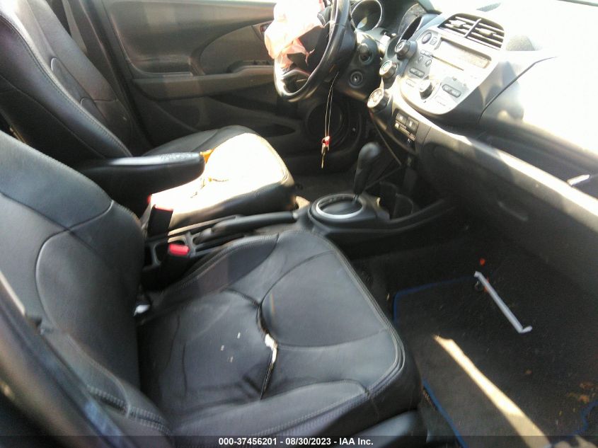 2013 HONDA FIT SPORT - JHMGE8H58DC010003