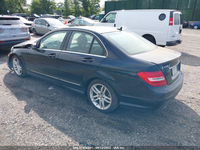 2013 MERCEDES-BENZ C 300 SPORT 4MATIC/LUXURY 4MATIC - WDDGF8AB1DR297976