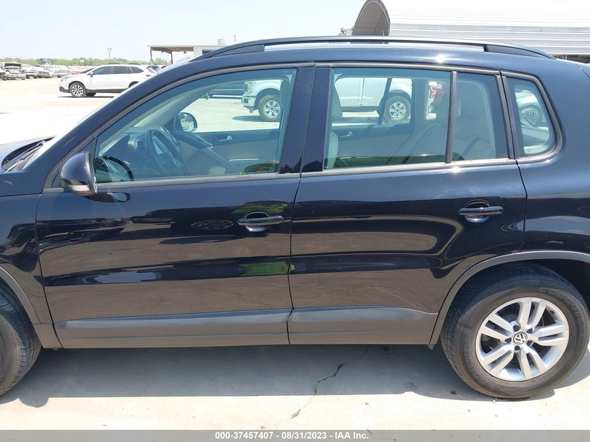 VIN WVGAV7AX5HK001103 2017 VOLKSWAGEN TIGUAN S