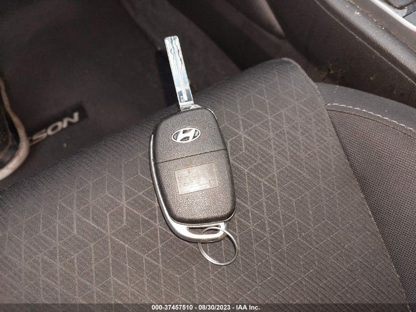 2016 HYUNDAI TUCSON SE - KM8J3CA42GU116006
