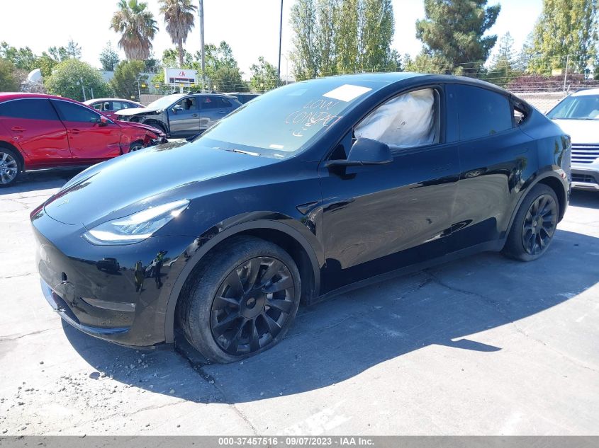 2021 TESLA MODEL Y - 5YJYGDEE9MF095403