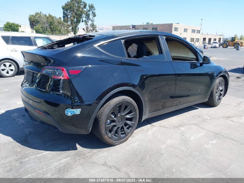 2021 TESLA MODEL Y - 5YJYGDEE9MF095403