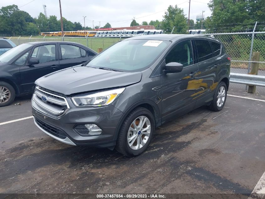 2017 FORD ESCAPE SE - 1FMCU9GD5HUA69121