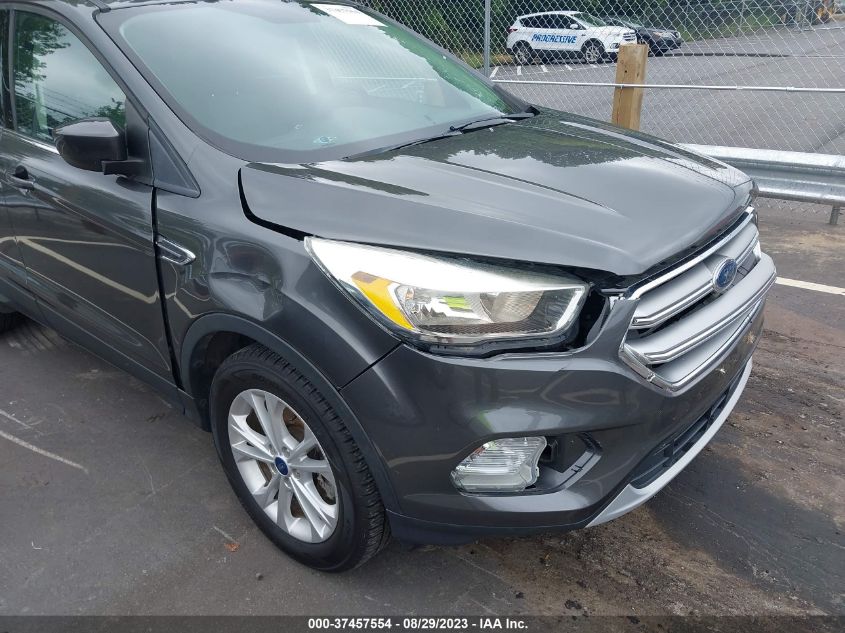 2017 FORD ESCAPE SE - 1FMCU9GD5HUA69121