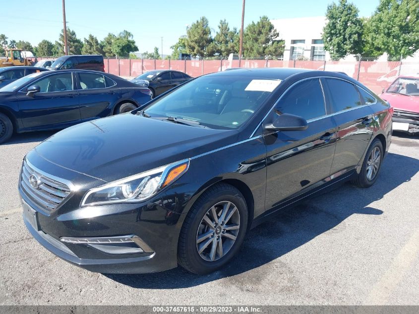 2015 HYUNDAI SONATA 2.4L SE - 5NPE24AF4FH119854