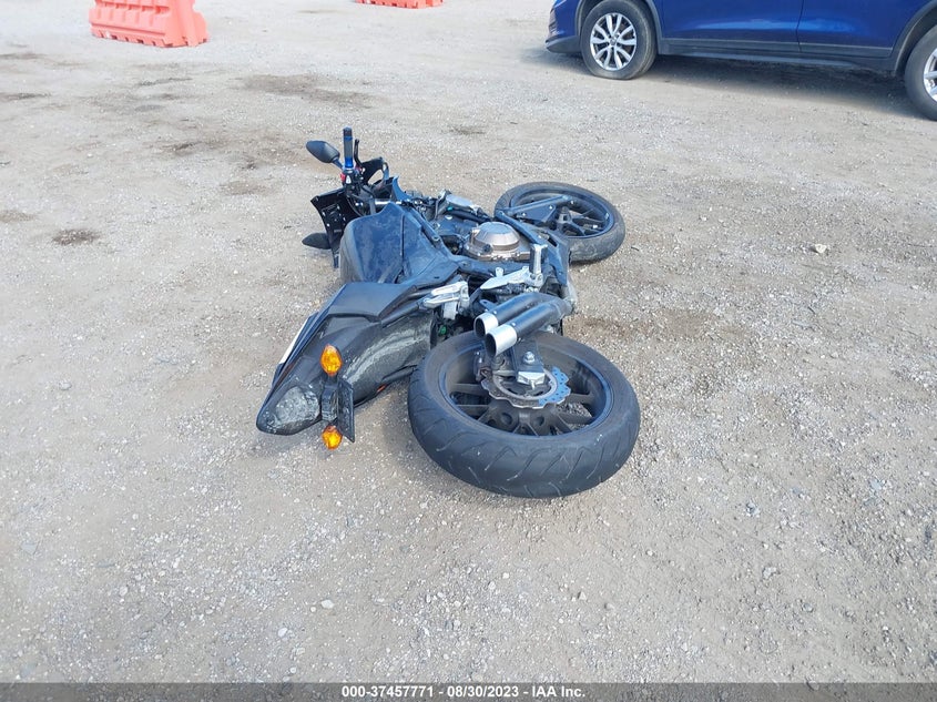VIN MLHPC446XH5400848 2017 HONDA CBR500 R