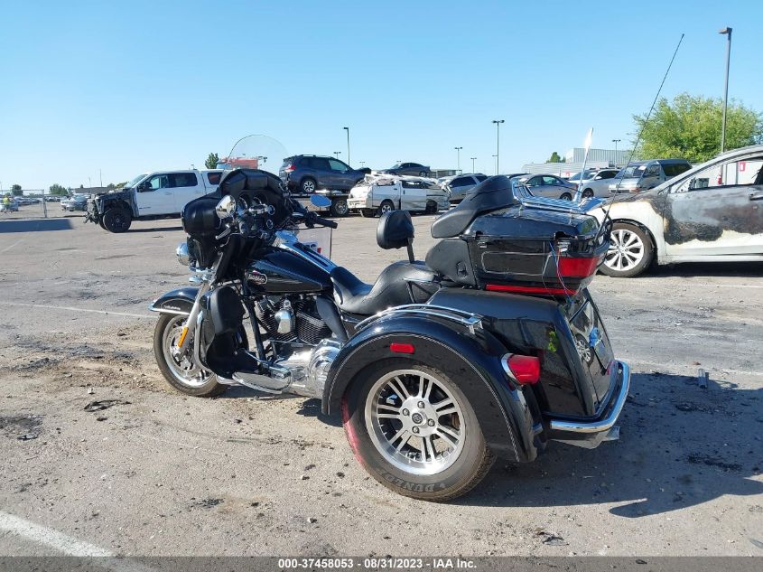 2013 HARLEY-DAVIDSON FLHTCUTG TRI GLIDE ULTRA CLASSIC 1HD1MAM14DB857173
