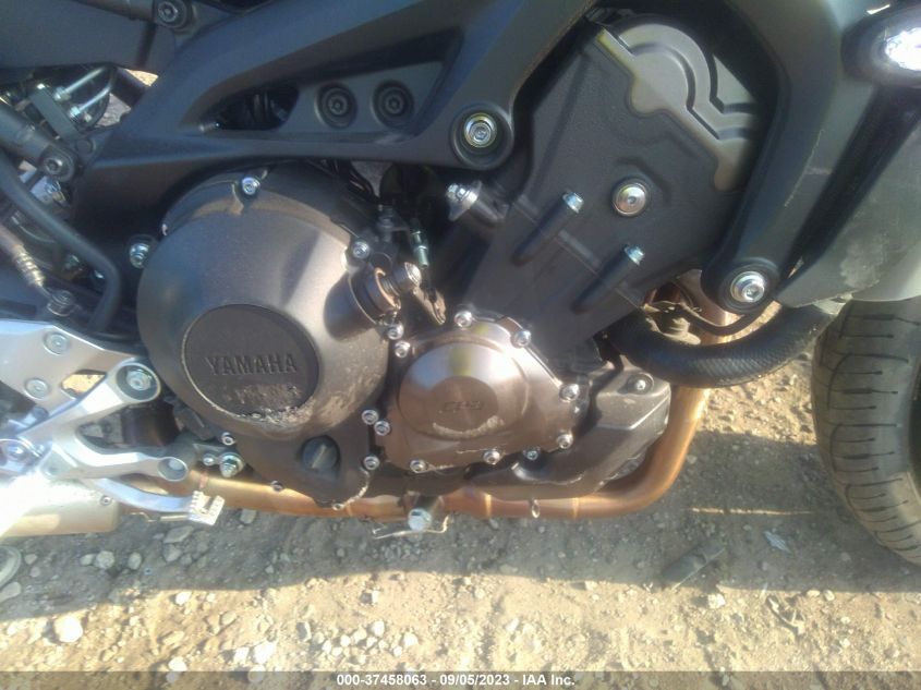 2017 YAMAHA FZ09 JYARN53EXHA001994