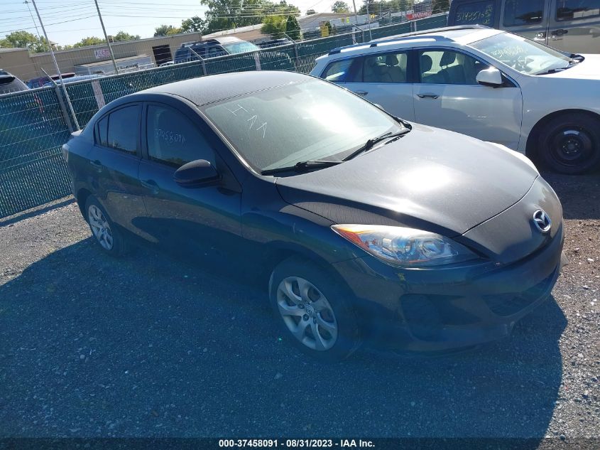 2013 MAZDA MAZDA3 I SPORT - JM1BL1U70D1829647