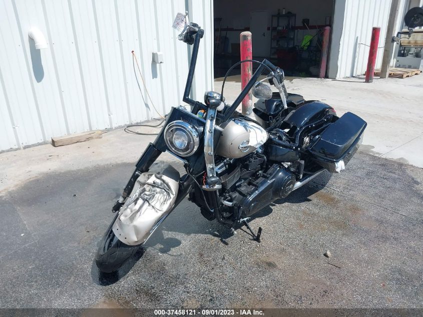 2018 HARLEY-DAVIDSON FLHCS HERITAGE CLASSIC 114 1HD1YBK13JC078592
