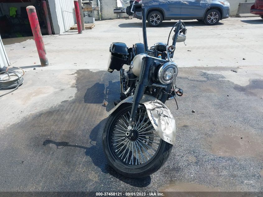 2018 HARLEY-DAVIDSON FLHCS HERITAGE CLASSIC 114 1HD1YBK13JC078592