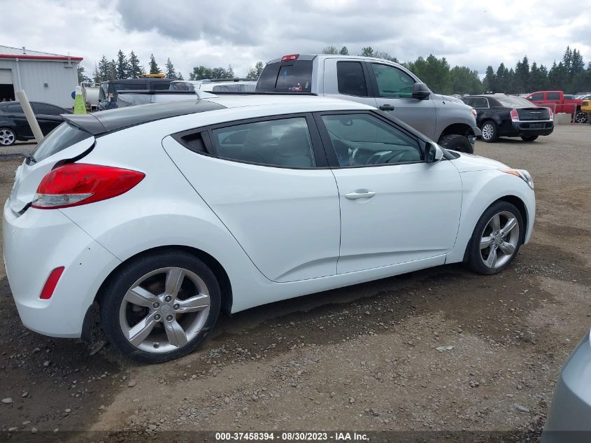 2013 HYUNDAI VELOSTER W/GRAY INT - KMHTC6AD1DU165140
