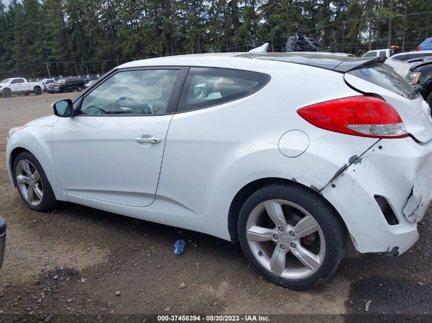 2013 HYUNDAI VELOSTER W/GRAY INT - KMHTC6AD1DU165140
