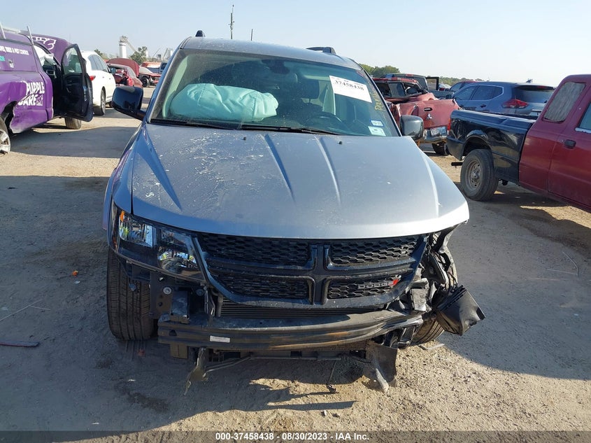VIN 3C4PDCBB0KT860215 2019 DODGE JOURNEY SE
