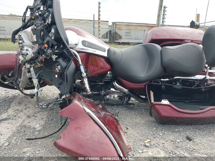 2008 HARLEY-DAVIDSON FLHX - 1HD1KB4168Y601731