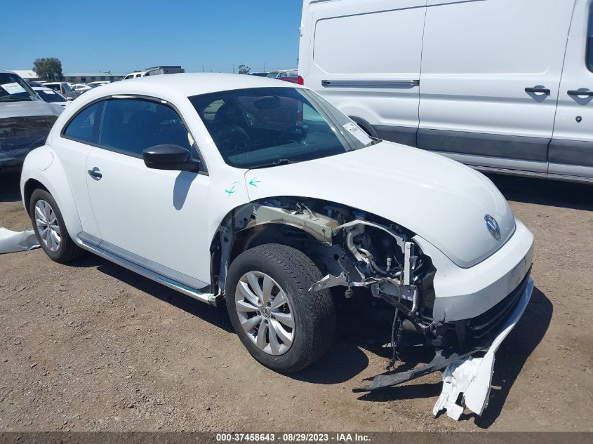 2015 VOLKSWAGEN BEETLE COUPE 1.8T FLEET EDITION - 3VWF17AT8FM631185