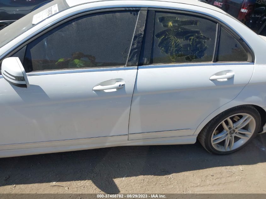 2013 MERCEDES-BENZ C-CLASS C 300 - WDDGF8AB6DR281630