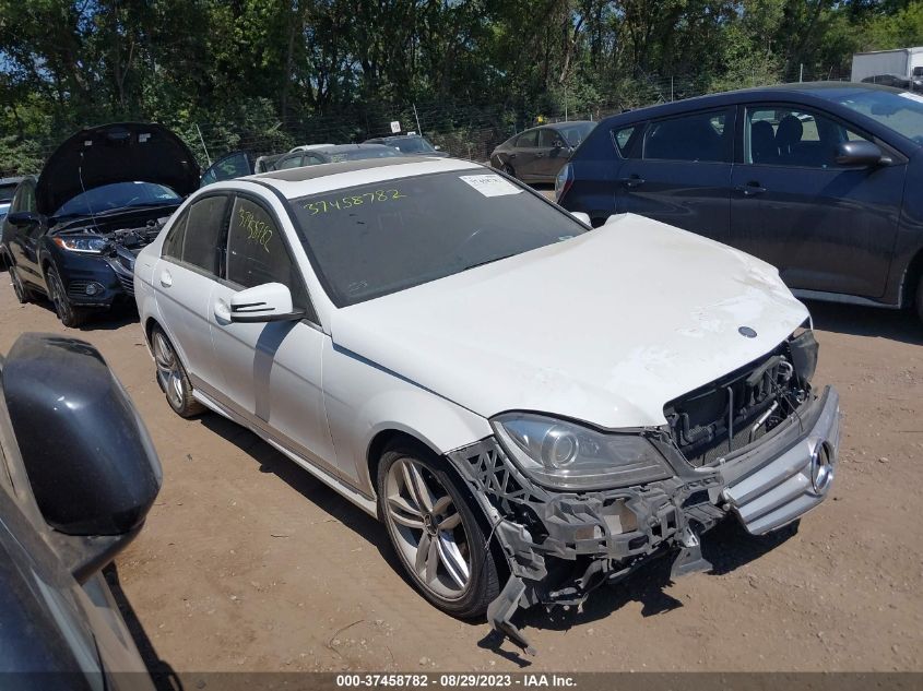 2013 MERCEDES-BENZ C-CLASS C 300 - WDDGF8AB6DR281630