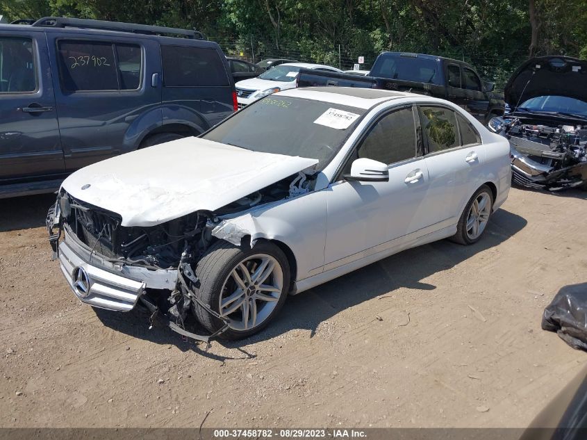 2013 MERCEDES-BENZ C-CLASS C 300 - WDDGF8AB6DR281630
