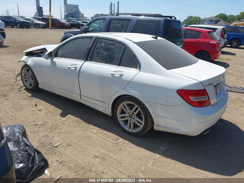 2013 MERCEDES-BENZ C-CLASS C 300 - WDDGF8AB6DR281630