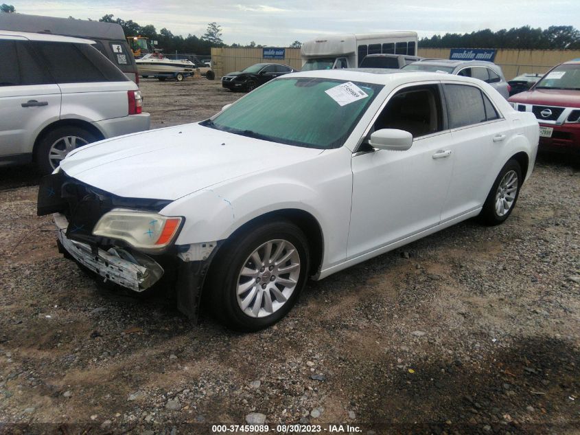 VIN 2C3CCAAG0EH212863 2014 CHRYSLER 300 no.2