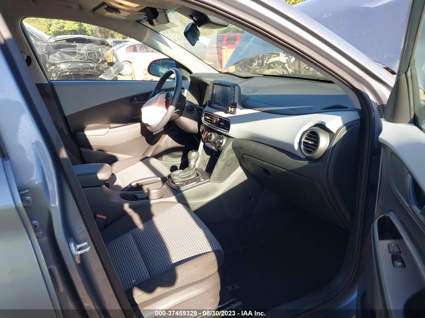 VIN KM8K2CAA5LU561668 2020 HYUNDAI KONA SEL
