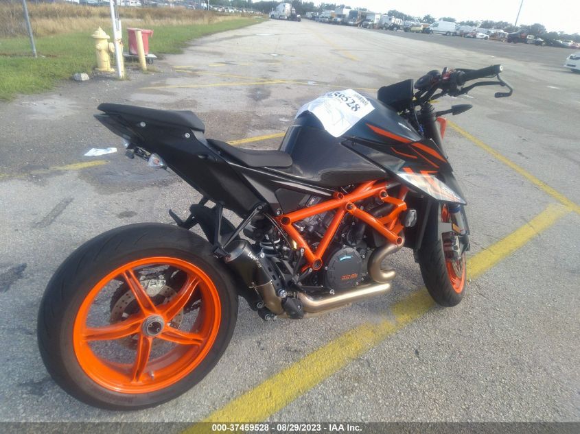 2022 KTM 1290 SUPER DUKE R VBKV39409NM952764