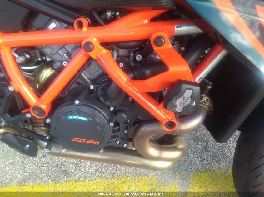 2022 KTM 1290 SUPER DUKE R VBKV39409NM952764