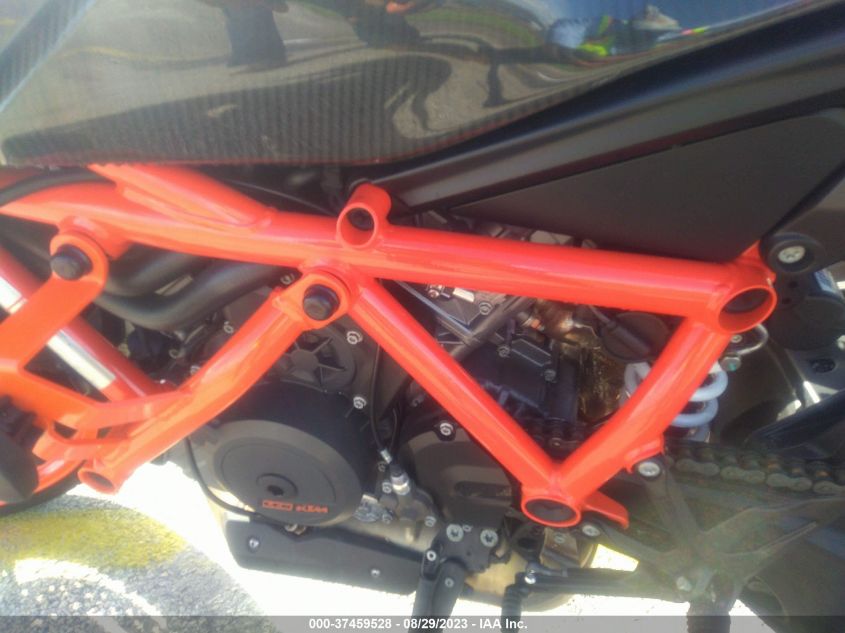 2022 KTM 1290 SUPER DUKE R VBKV39409NM952764