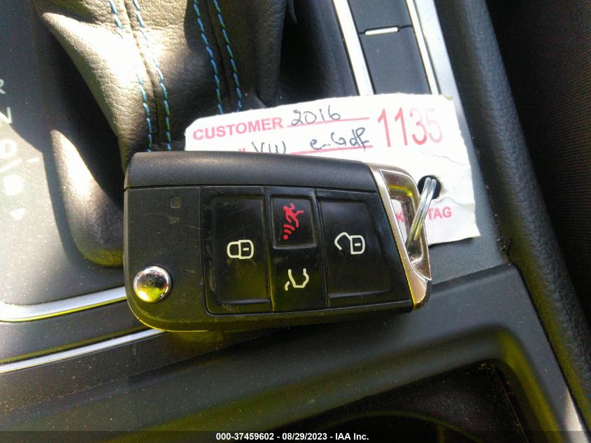 2016 VOLKSWAGEN E-GOLF SE - WVWKP7AU5GW909616
