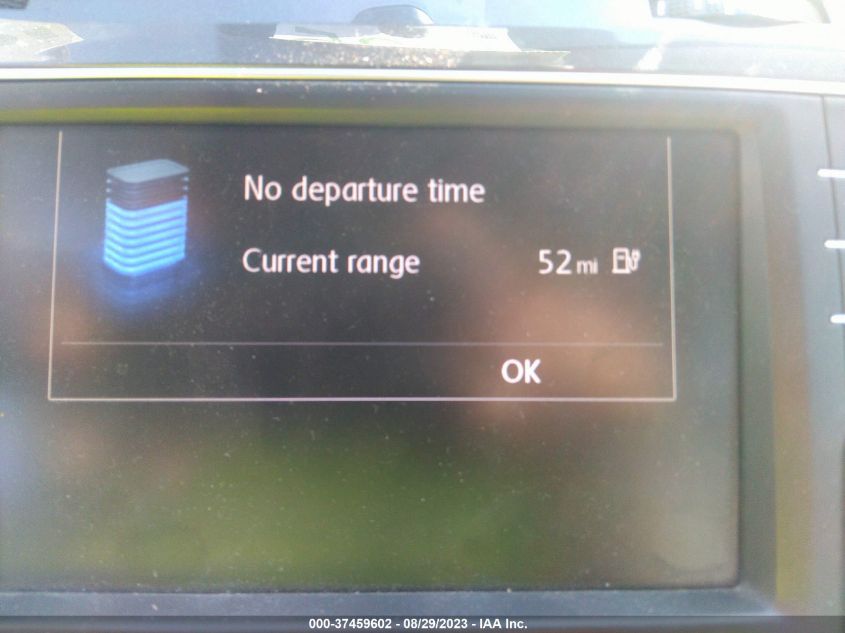 2016 VOLKSWAGEN E-GOLF SE - WVWKP7AU5GW909616