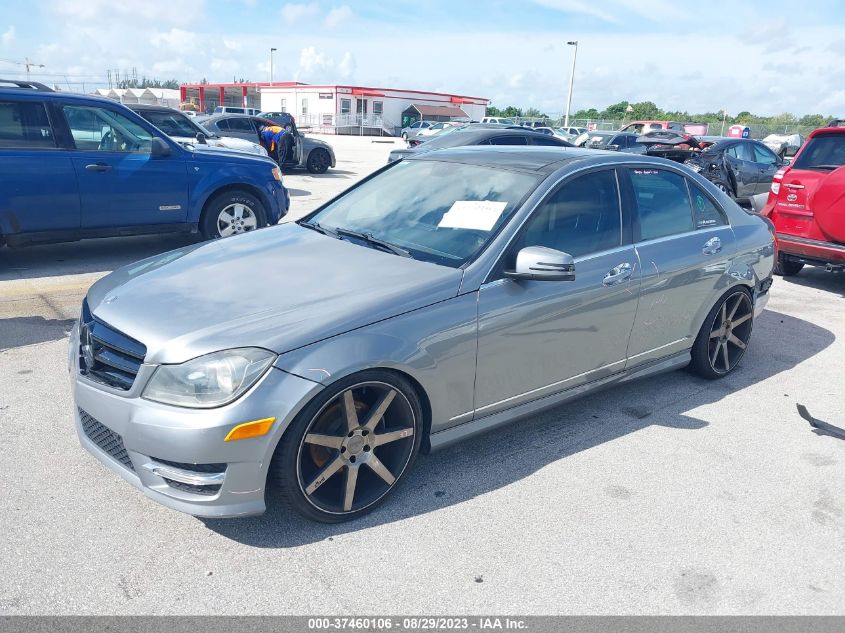 2013 MERCEDES-BENZ C-CLASS C 250 SPORT - WDDGF4HB7DR281571