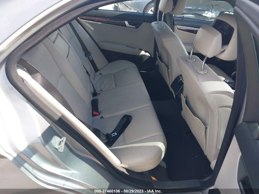 2013 MERCEDES-BENZ C-CLASS C 250 SPORT - WDDGF4HB7DR281571