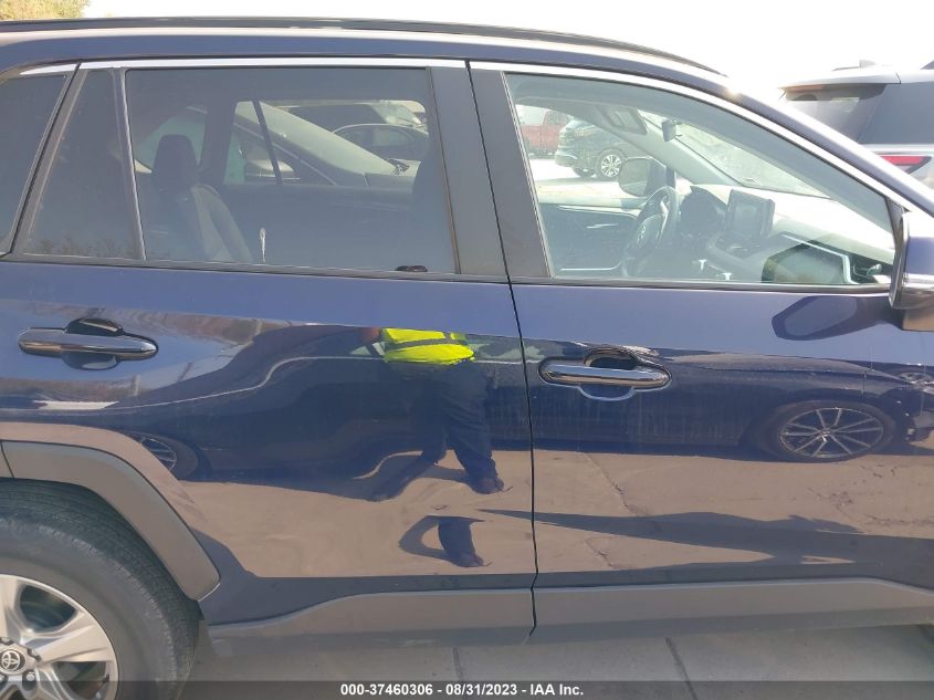 2022 TOYOTA RAV4 XLE - 2T3P1RFV0NW280010