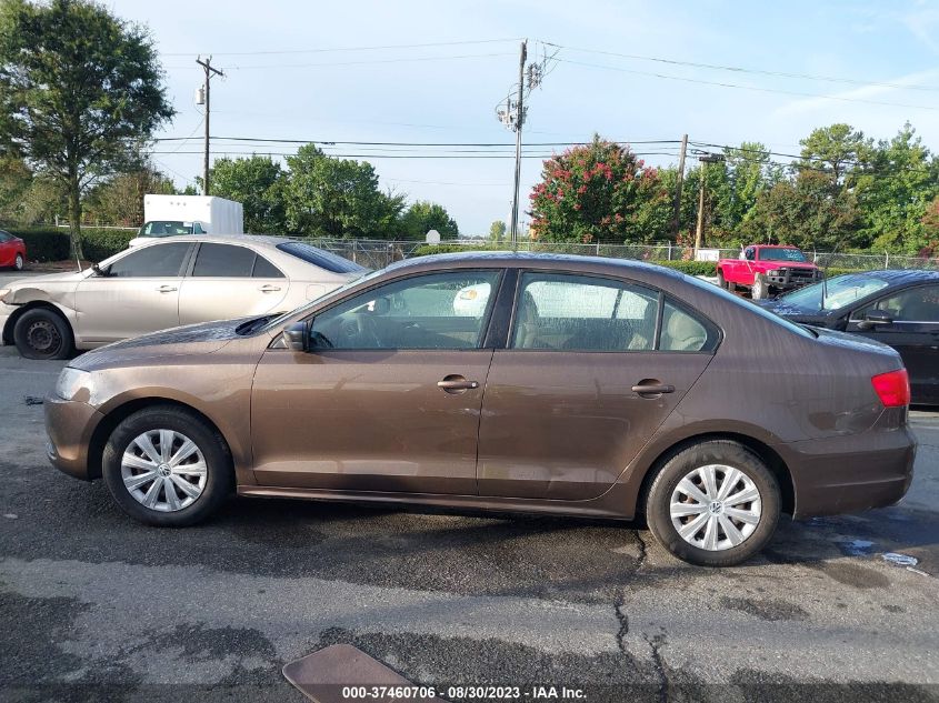 2014 VOLKSWAGEN JETTA SEDAN S - 3VW2K7AJ1EM225998