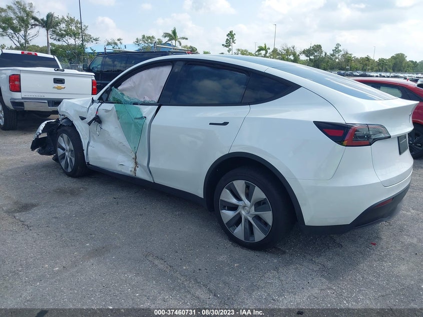 VIN 7SAYGDEE4PF613909 2023 TESLA MODEL Y
