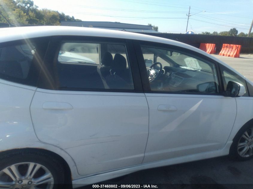 JHMGE8H42AS015058 | 2010 HONDA FIT