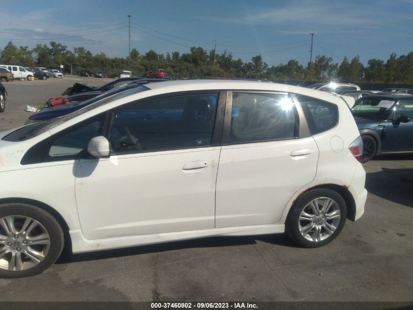 JHMGE8H42AS015058 | 2010 HONDA FIT