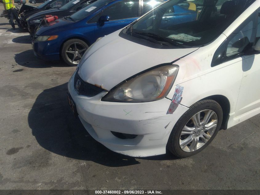 JHMGE8H42AS015058 | 2010 HONDA FIT