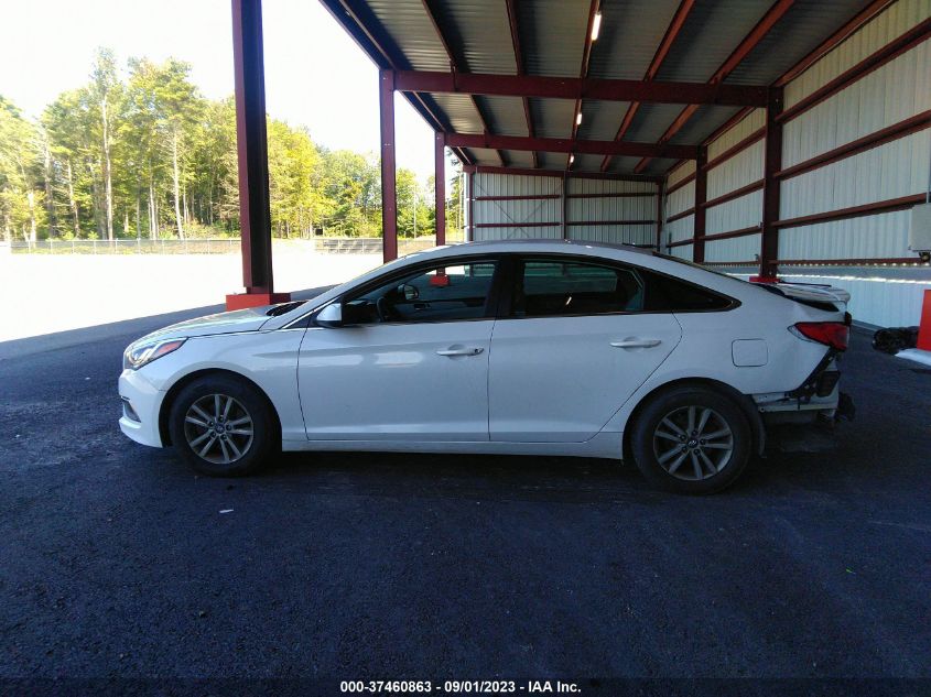 2016 HYUNDAI SONATA 2.4L SE - 5NPE24AF7GH312145