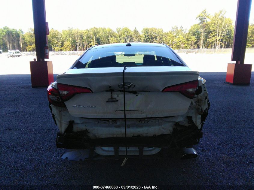 2016 HYUNDAI SONATA 2.4L SE - 5NPE24AF7GH312145