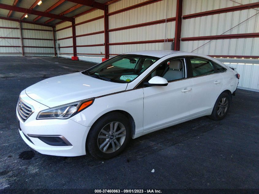 2016 HYUNDAI SONATA 2.4L SE - 5NPE24AF7GH312145