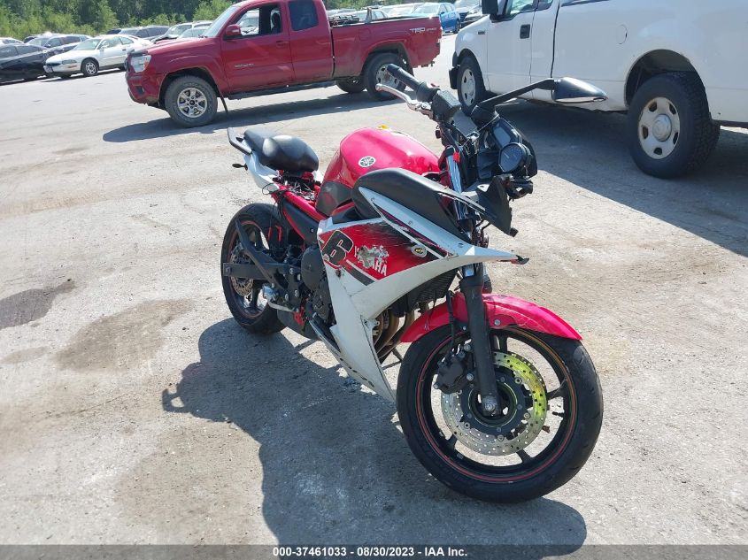 2014 YAMAHA FZ6 R - JYARJ18E2EA013484