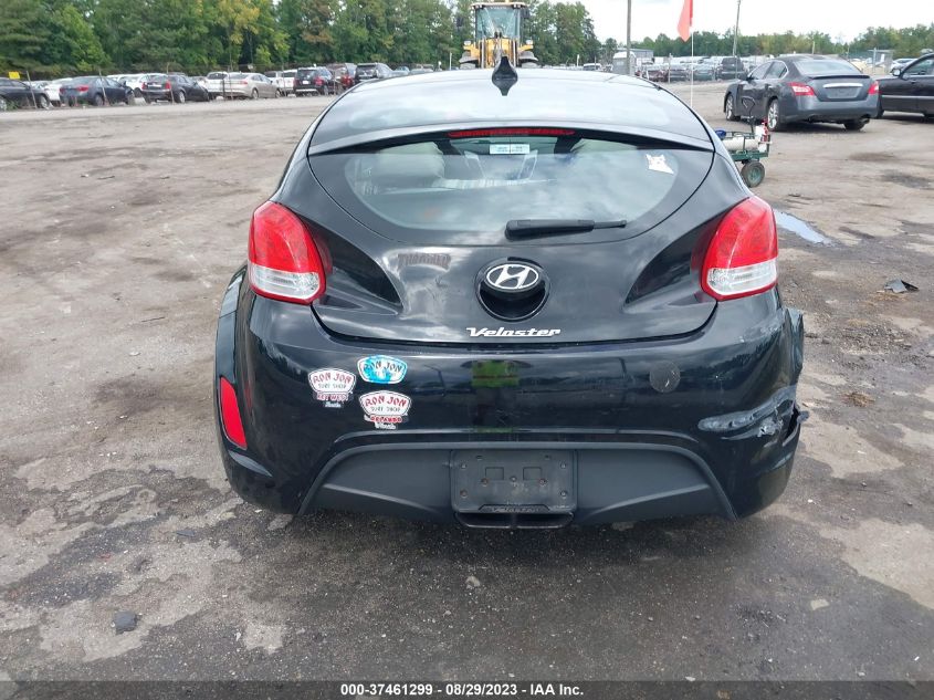 2013 HYUNDAI VELOSTER W/GRAY INT - KMHTC6AD7DU086913