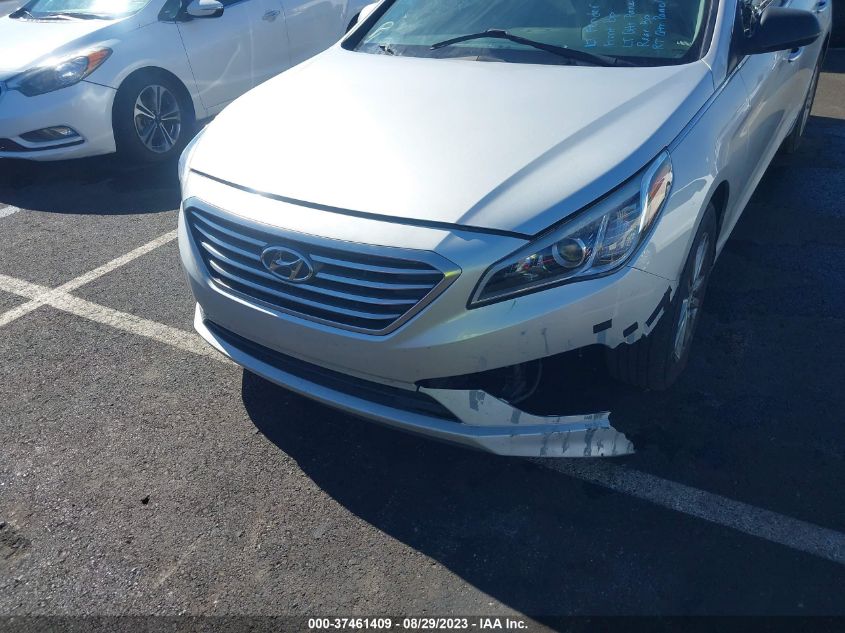 2015 HYUNDAI SONATA SE - 5NPE24AF9FH019524