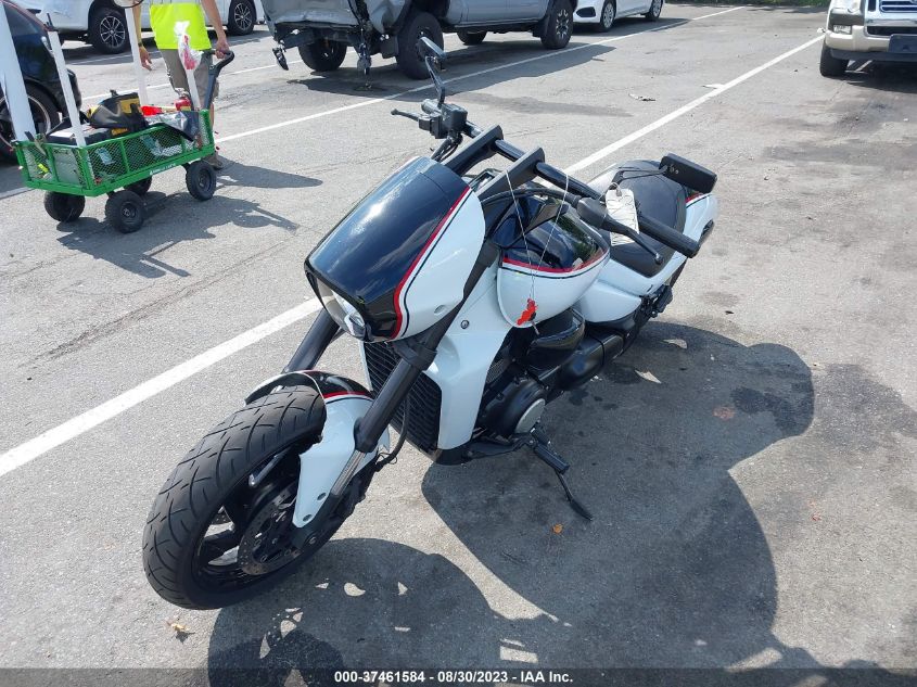 2015 SUZUKI VZR1800 JS1VY53A5F2100487