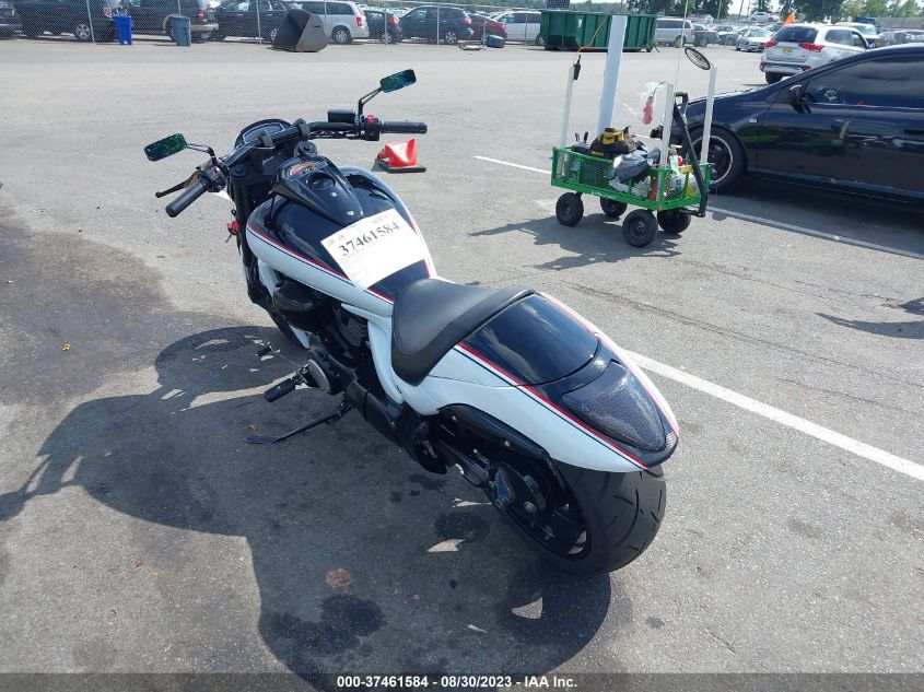 2015 SUZUKI VZR1800 JS1VY53A5F2100487